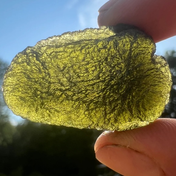 Moldavite Tektite Crystal 55 carats XL from Czech Republic Extremely Rare - Picture 4 of 10